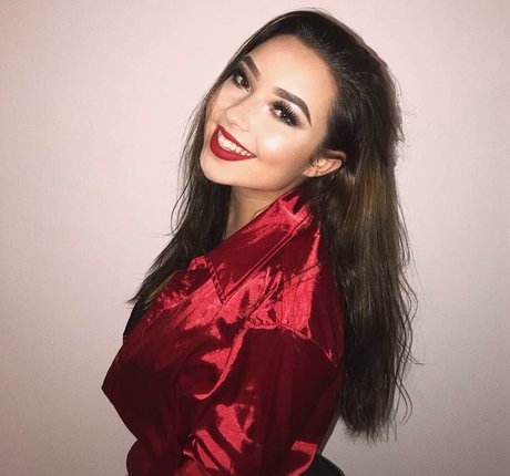 Lydia Harrison pornstar sexy images