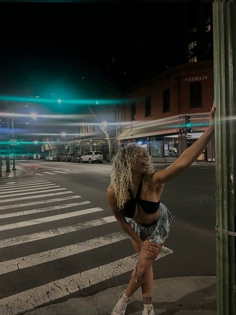 Salah Brooks sex model photos