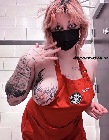 BoozyGremlinx high quality actress image