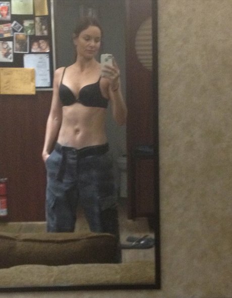 Sarah Wayne Callies pornstar pretty photos