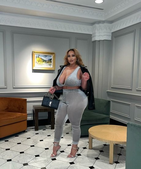 Tylea erotic actress picture