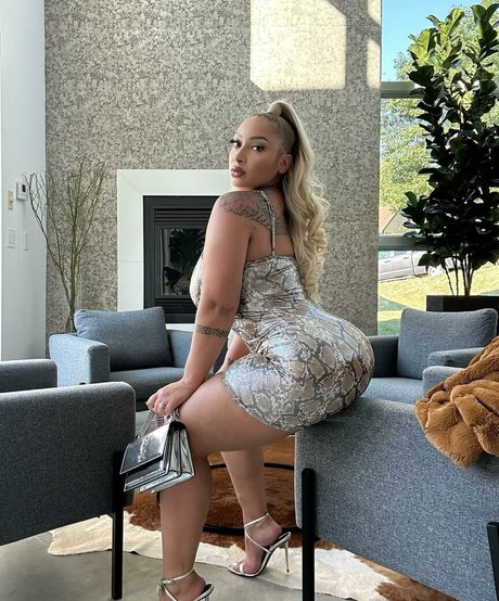 Tylea sexy star photos