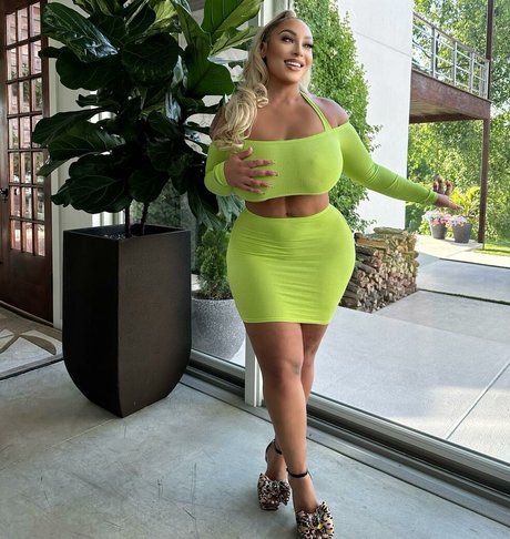 Tylea beautiful pornstar gallery