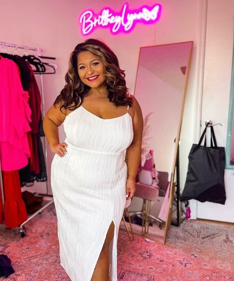 Brittney Lynn Vozar beautiful actress pictures