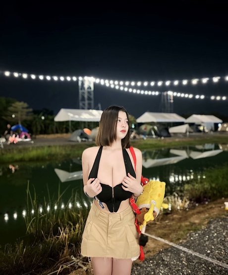 swansin 26 star naked pic