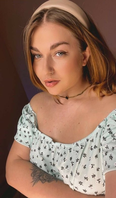 felineriches model adult archive