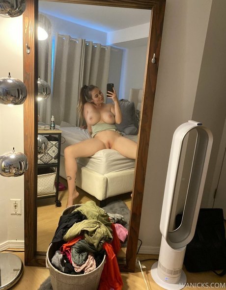 AvaNicks pornstar nude archive