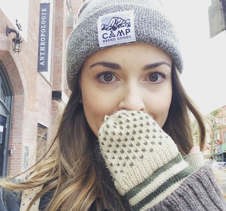 Gina Louise Phillips porn model picture