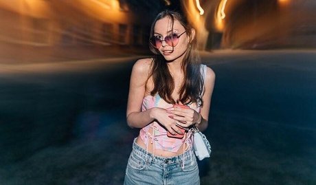 emilycutee star exclusive img