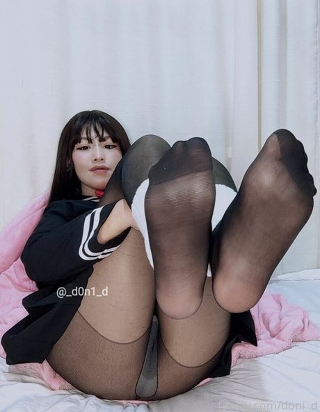 doni d pornographic actress archive