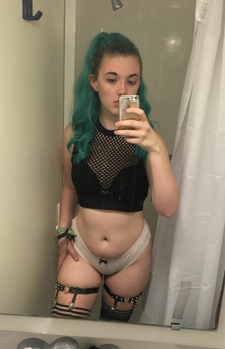 MYSTIK MINX model best pic