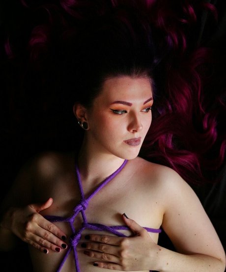 MYSTIK MINX model beautiful gallery