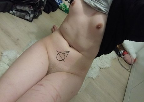 PuppyModer free actress photos