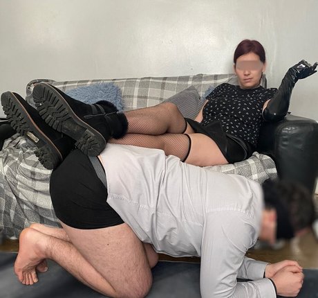 sirenseductra model naked archive