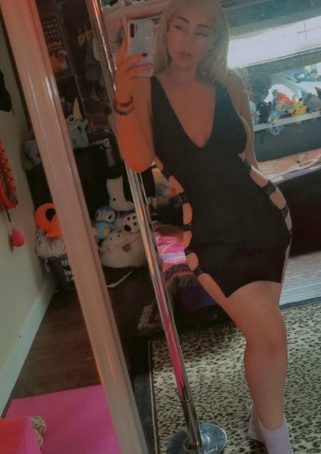 glamour onlyfans free photo