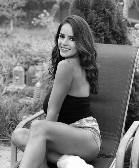 Denisa R Maria model porn pictures