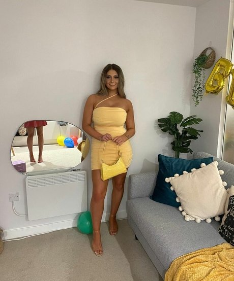 Millie C art model gallery