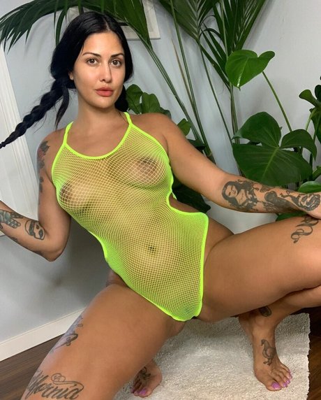 officialpaigeparker hd actress image