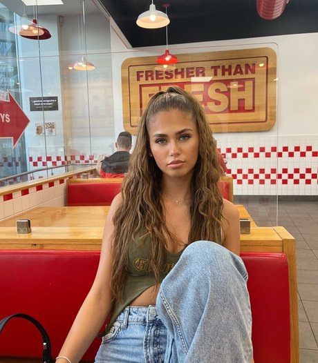 lara giorr nude pornstar gallery