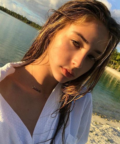 Scarlet Rose Stallone exclusive actress gallery