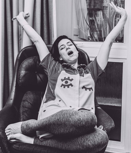 Lou Sanders model free photo