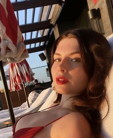 Willow Avalon pornographic model pics