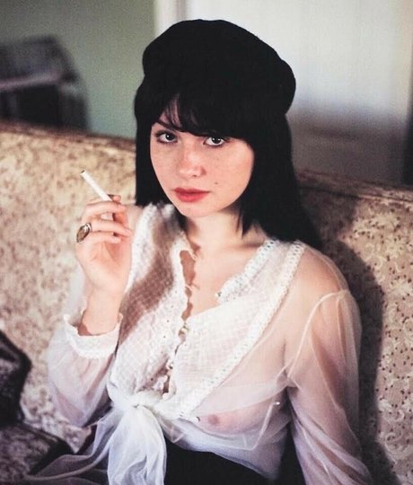 Willow Avalon naked pornstar galleries