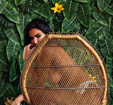 Ivette Saucedo nice star image