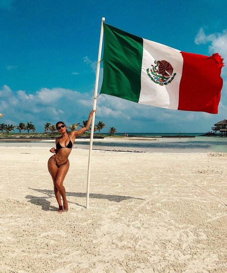 Ivette Saucedo star hd pics