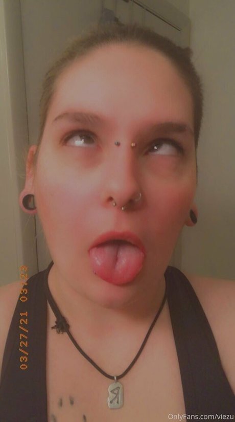 viezu star nudes gallery