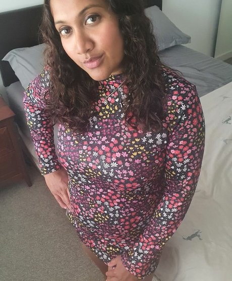 Scarlet Vixen naked actress gallery