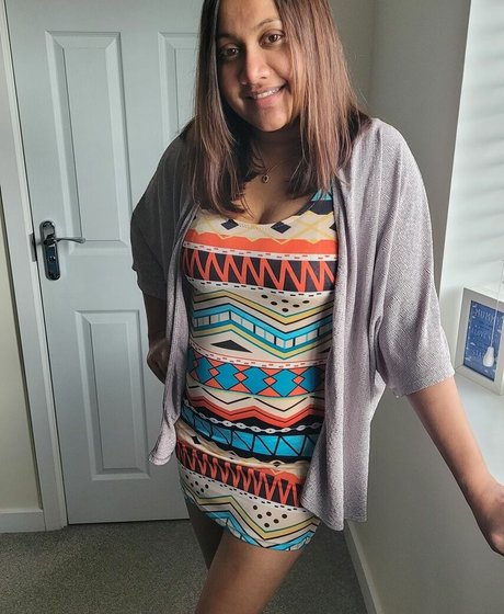 Scarlet Vixen model pornographic images