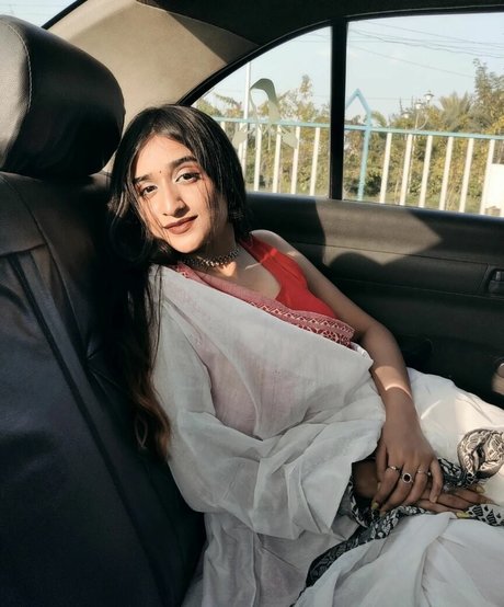 Ruchika Tandon pornstar exclusive photo