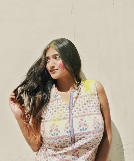 Ruchika Tandon star nice img