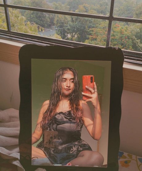 Ruchika Tandon beautiful star img