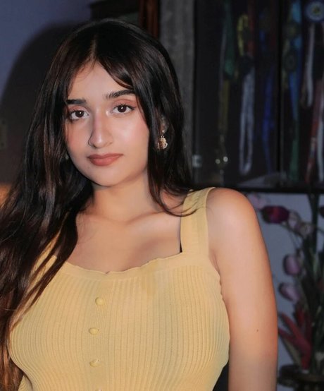 Ruchika Tandon porn model pic