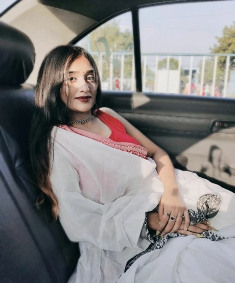 Ruchika Tandon nudes actress picture