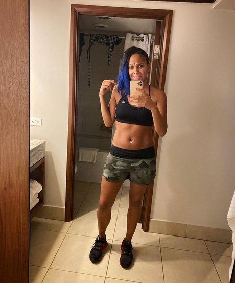 Lucy Hedges porn model photos