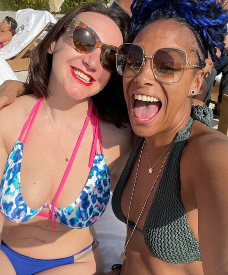 Lucy Hedges model top pictures