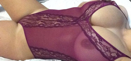 Moneemaree sexy star gallery