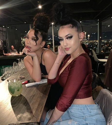 Thailiian top pornstar pics