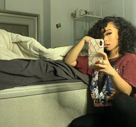 Thailiian free pornstar photos