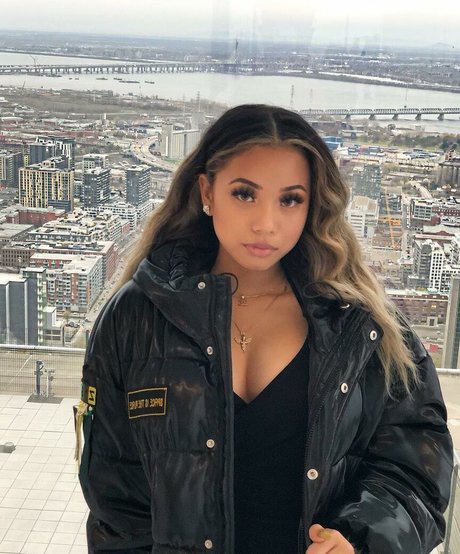 Thailiian pornstar high quality pic