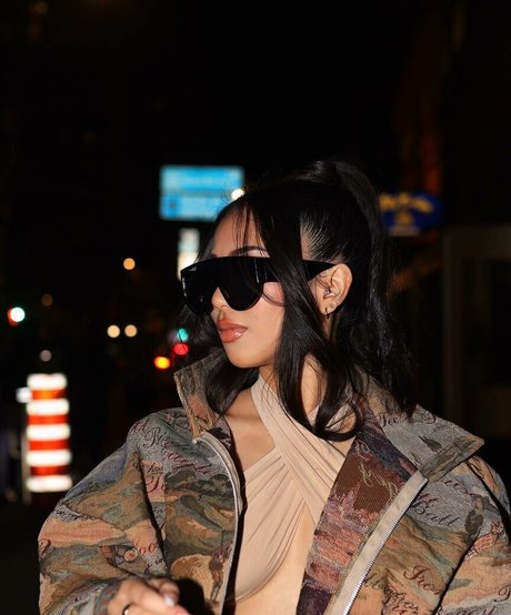 Thailiian nude actress galleries