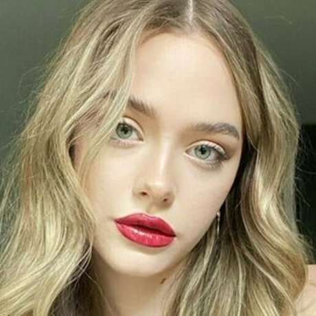 sirenalips porn actress galleries