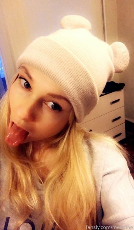 LeaFoxy model top image