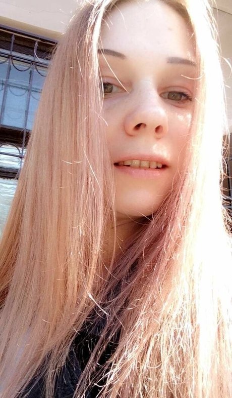 LeaFoxy model naked archive