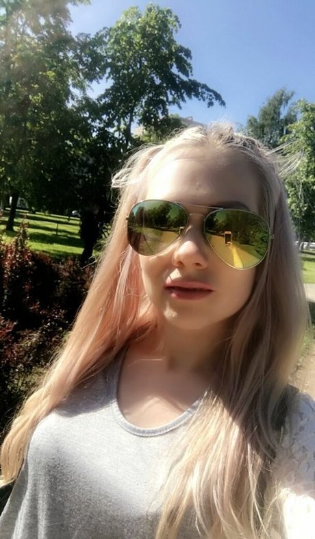 LeaFoxy sex model gallery