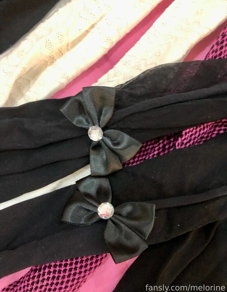 LeaFoxy model adult pictures