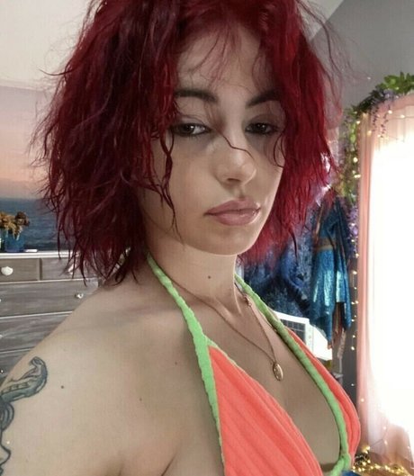 daretobelilith erotic model pics